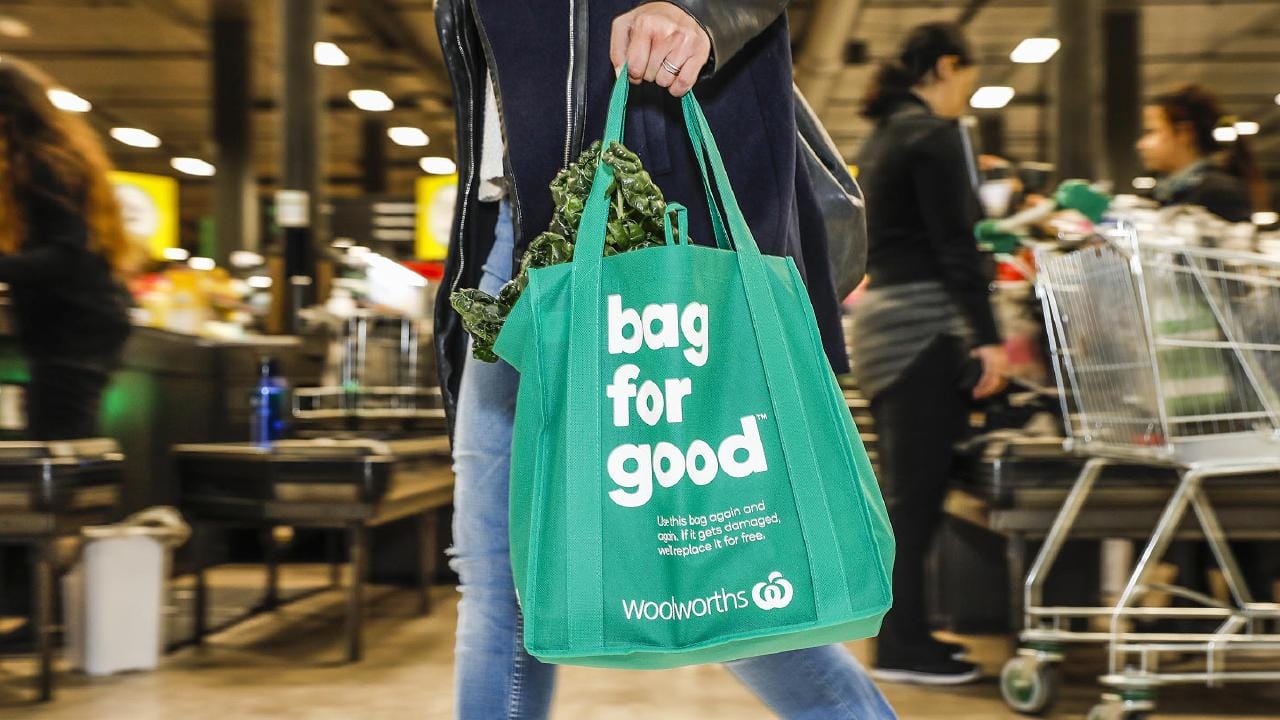 How marketers can learn from the supermarkets "ban the bags" strategy