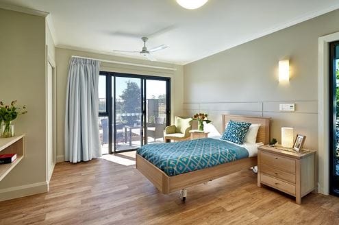 New Cairns aged care facility struggles to attract staff despite unemployment