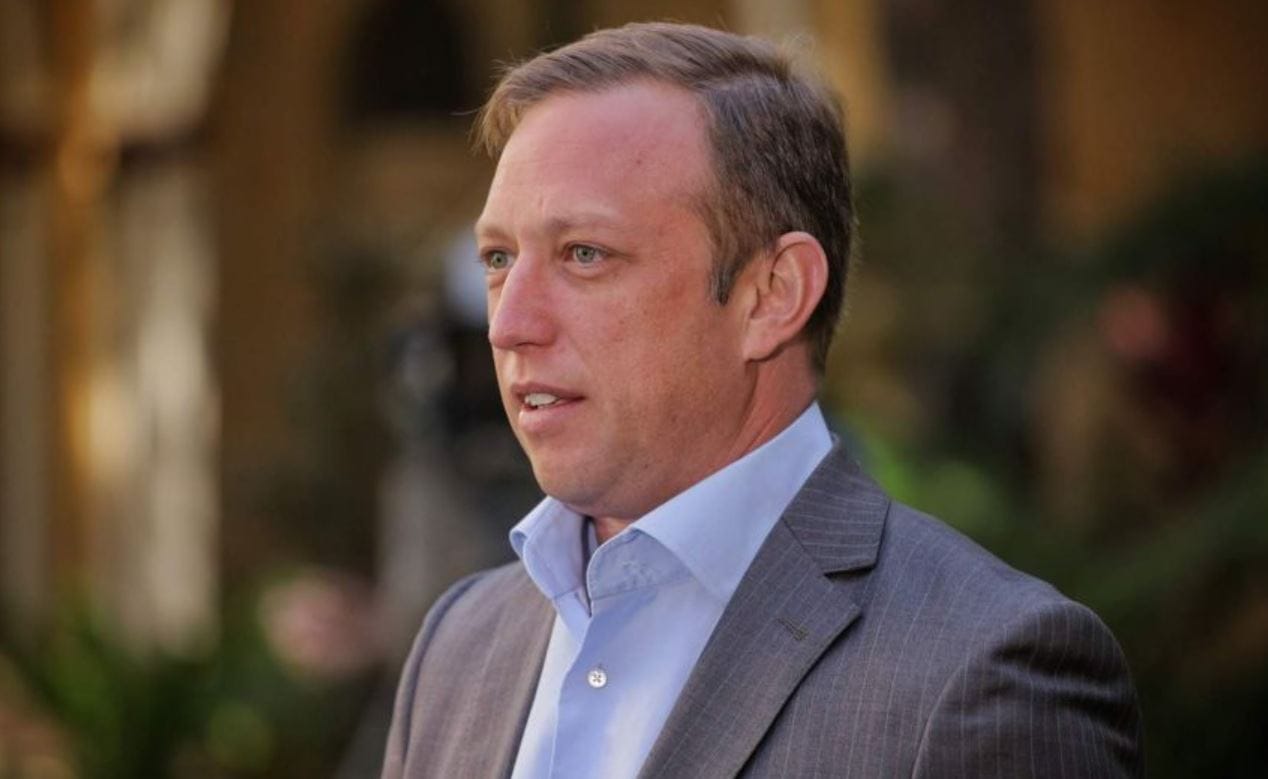 Queensland relaxes restrictions on aged care visits after COVID cases drop