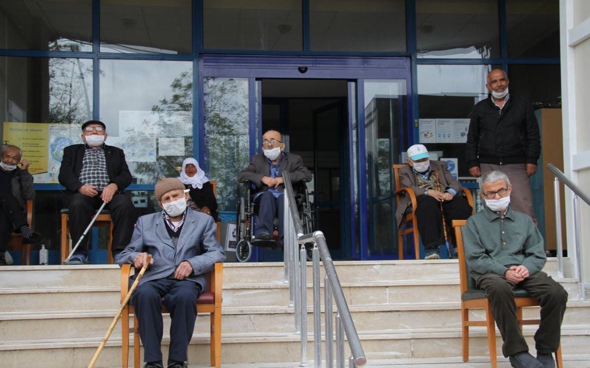 WHO praises Turkey’s efforts in tackling COVID-19 in nursing homes