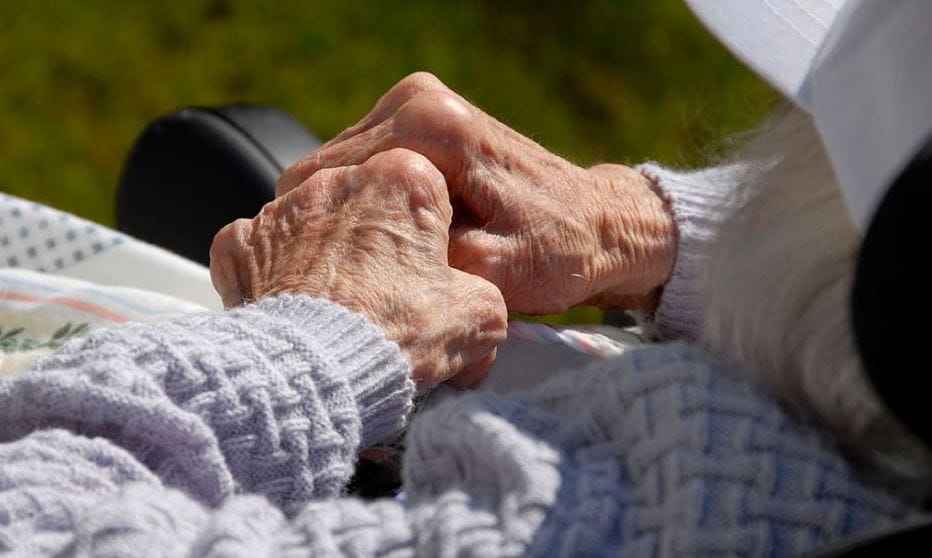 QLD aged care nurse jailed for two years over $23,700 theft from resident