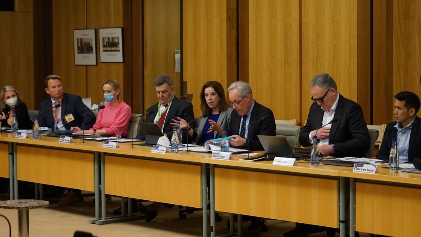 Private providers largely absent as Fed Govt hosts roundtable on aged care workforce
