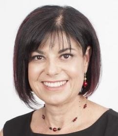 Nieves Murray marks 10 years as CEO of IRT Group post image