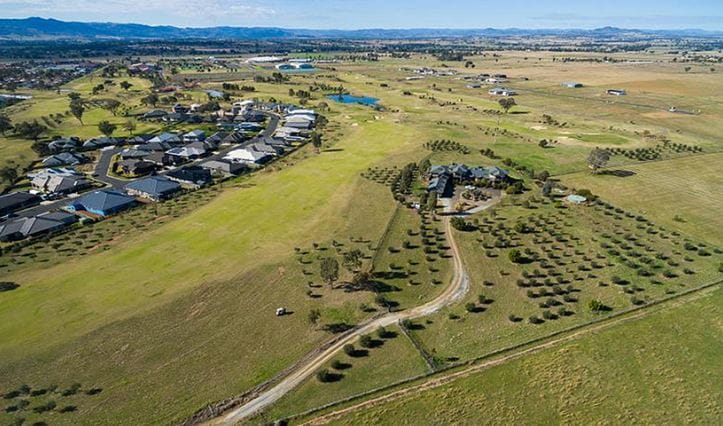 NSW: Tamworth council rejects $30M land lease community on local golf course post image