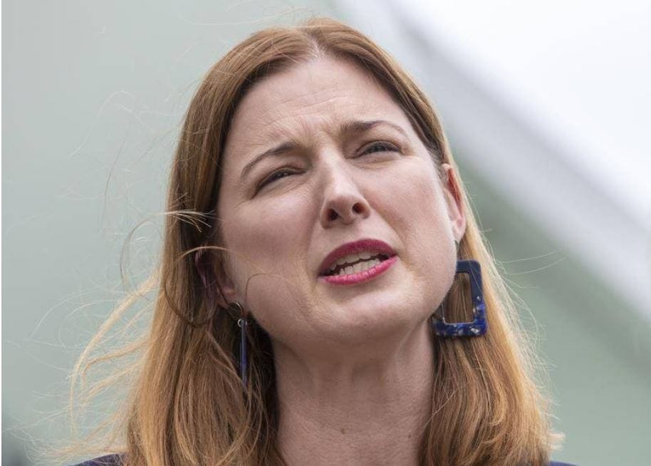 Government scheme to send out 36,000 COVID-19 food boxes to older Australians sees just 38 delivered – Labor says $9.3 million funding should be diverted to other aged care programs post image