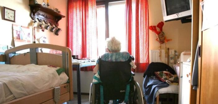 US: COVID-19 prompts push to abolish aged care homes after 54,000 resident and staff deaths post image