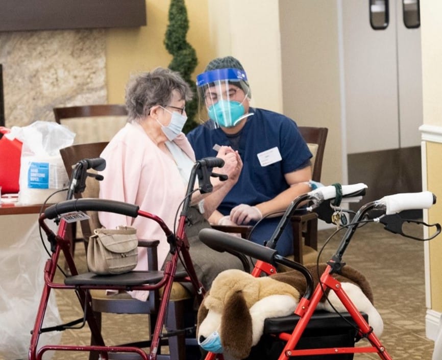 Only 38% of US aged care workers accept COVID vaccine as case numbers begin to drop post image