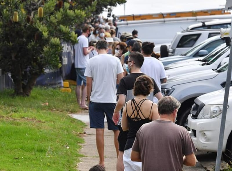 Aged care homes on Sydney’s Northern Beaches directed to ban visitors after NSW records five new COVID-19 cases – one an aged care worker post image